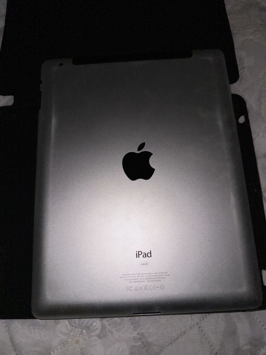 ipad apple старенький