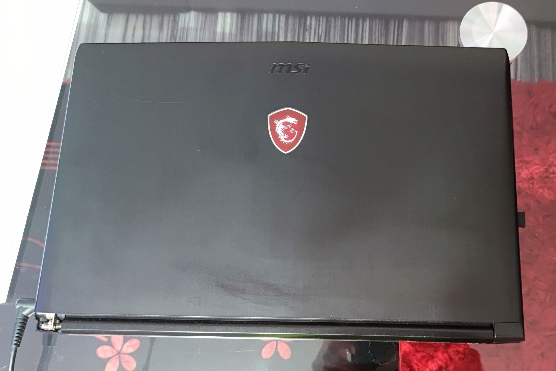 Vând laptop gaming MSI GV627RD, GTX 1050, i5, 32 GB RAM, 1T SSD+1T HDD
