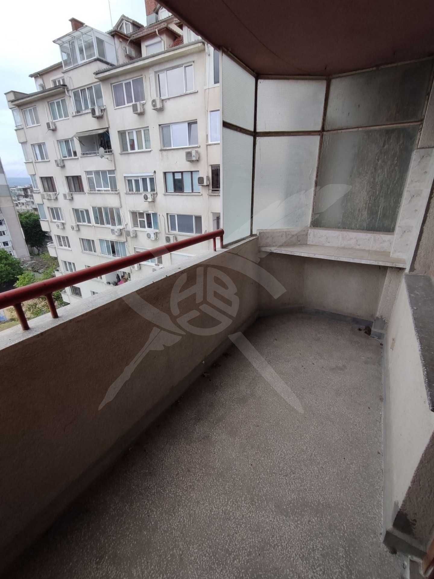 Тристаен апартамент кв.ХЕИ - 59168