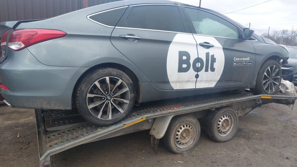 Dezmembrez hyundai i40 an 2017