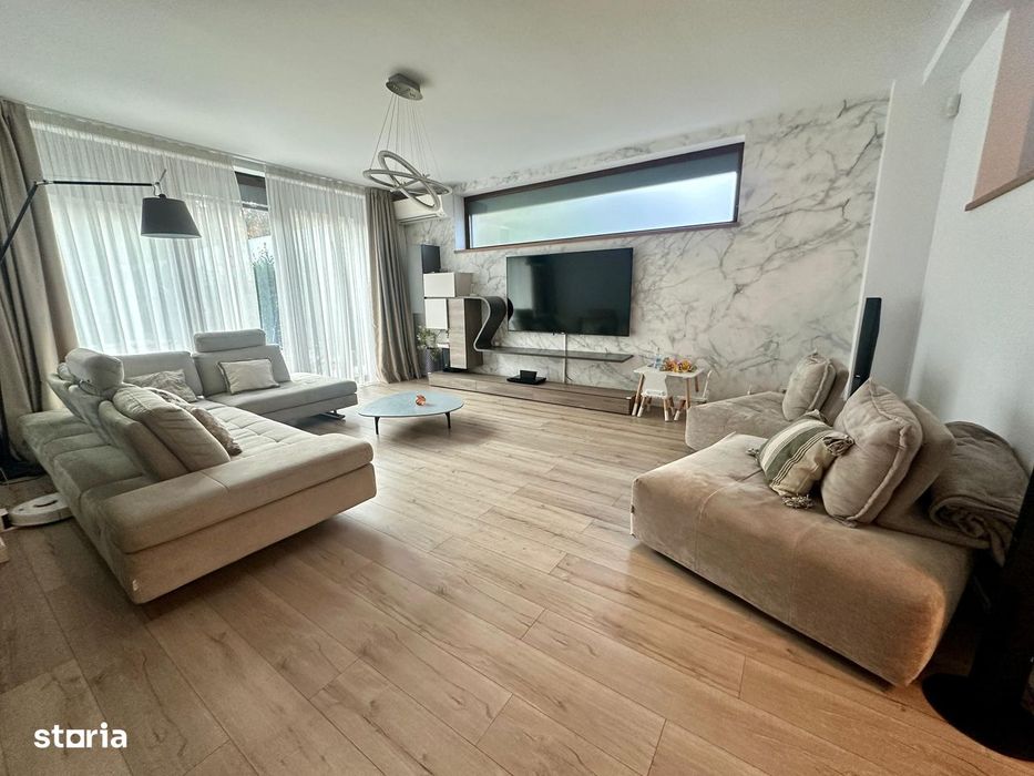 Vilă Elegantă cu Piscină Privată în Corbeanca