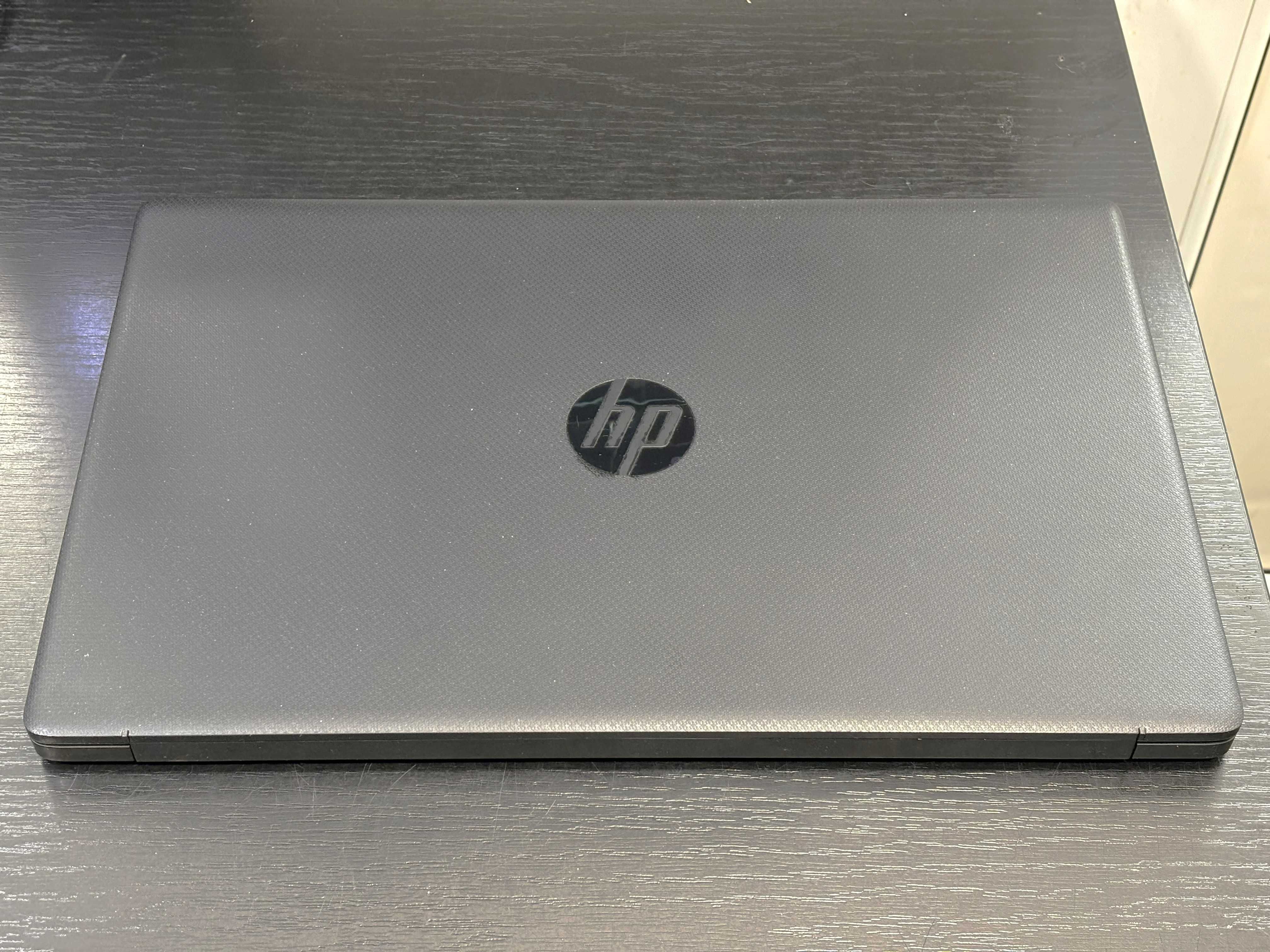 Hope Amanet P8 Laptop HP 17 Intel Core i5 1135G7