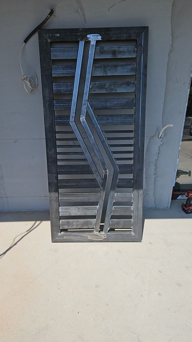 Confectionez din metal