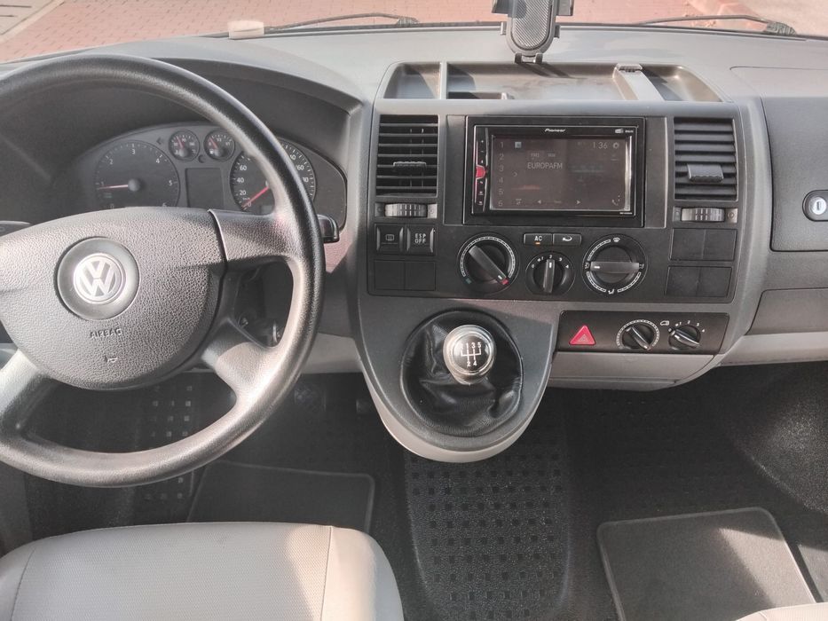 Volkswagen transporter t5 8+1locuri