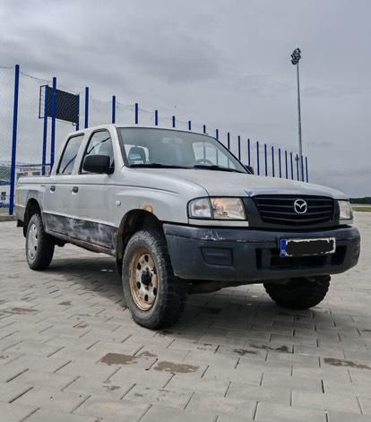 Vănd Mazda b2500