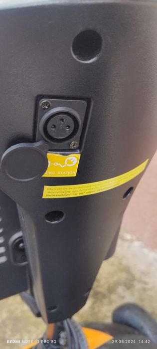 Cărucior electric pentru persoane vârstnice