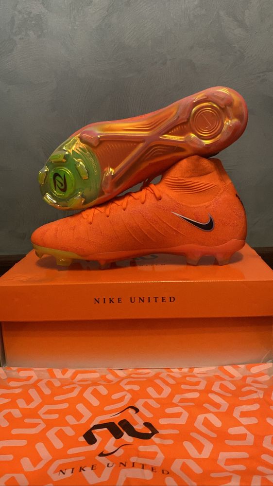 Nike Phantom Luna Elite FG