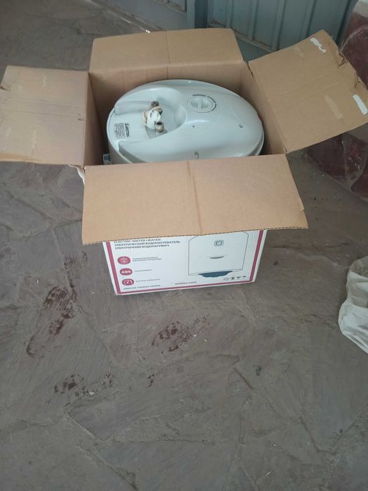 Продаётся водонагреватель Аристон-50 лит в отличном рабочем состоянии?