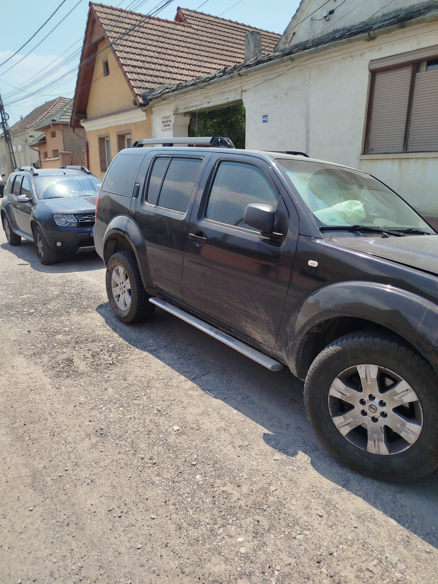 Nissan pathfinder 2007 motor 2500 173 cp  avariat partea stângă față