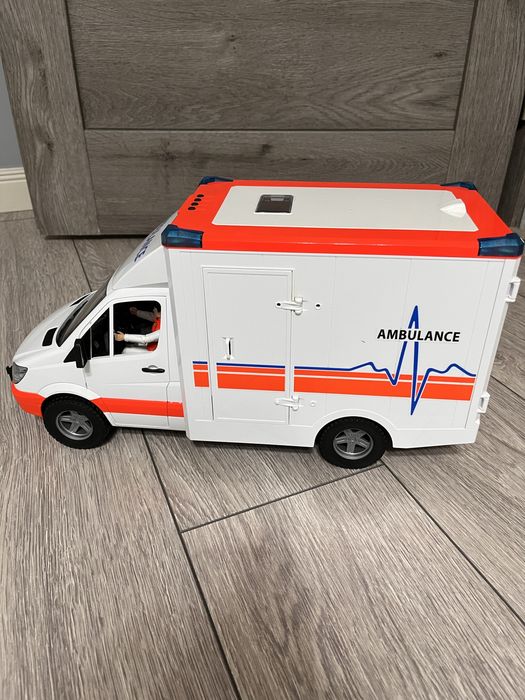 Mașină ambulanță Bruder