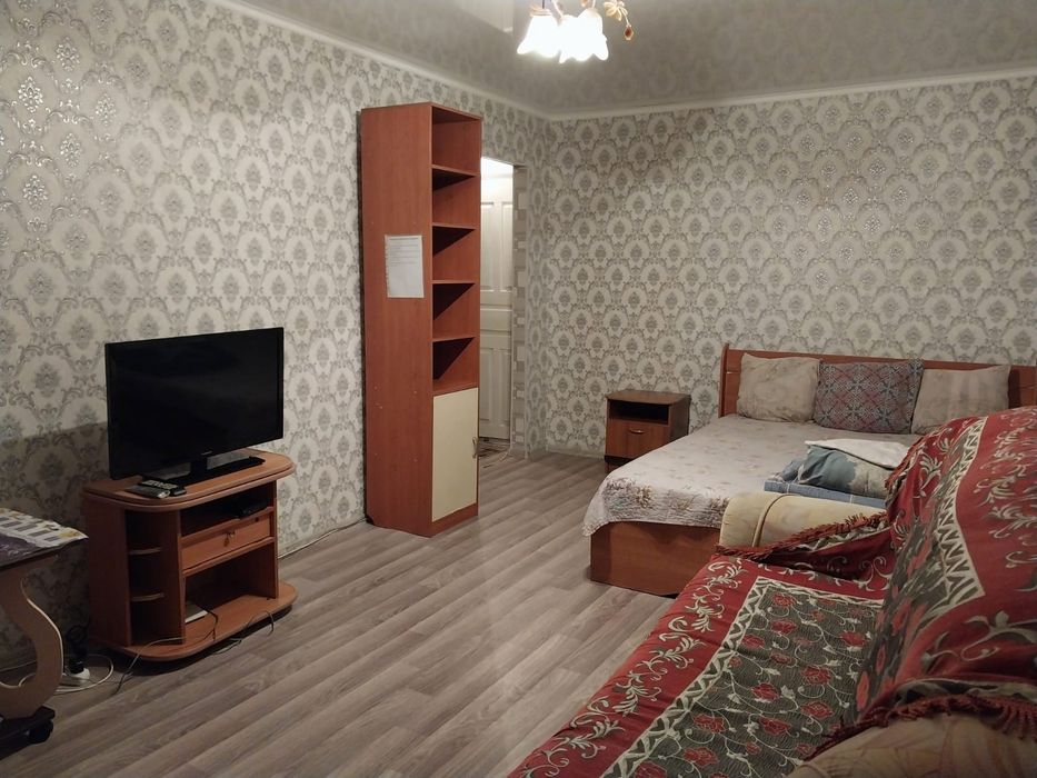 Сдам 1-комнатную квартиру на ночь, посуточно в центре район Бумера