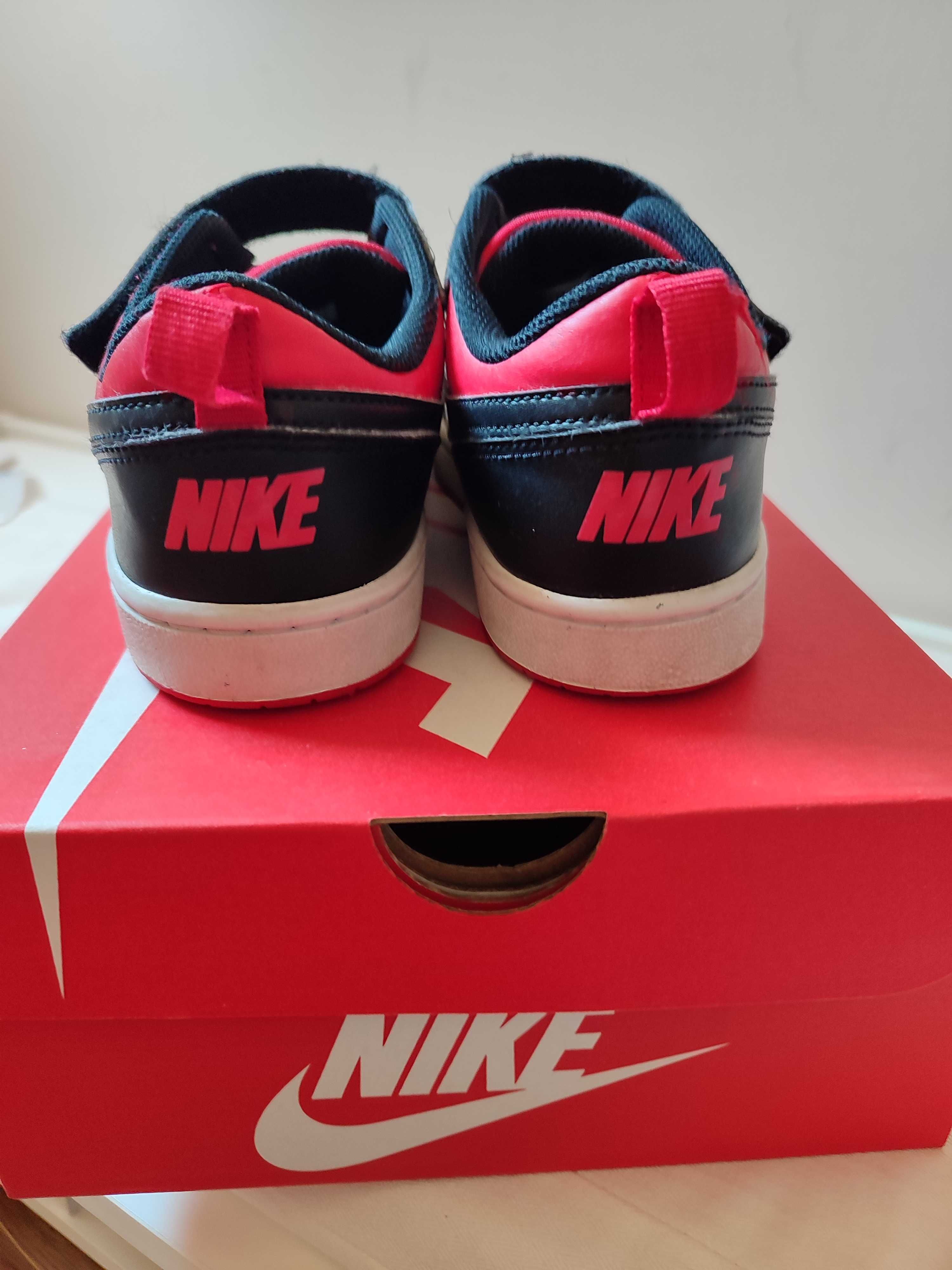 Маратонки Nike 35