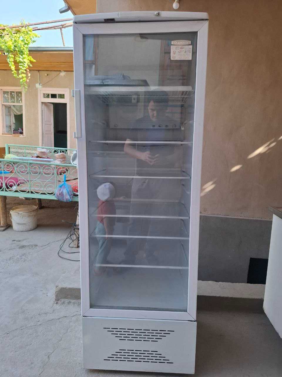 Grill pech, Morozilka, Stol-stullar, Vetrina xolodelnik, Shkaf va Xon