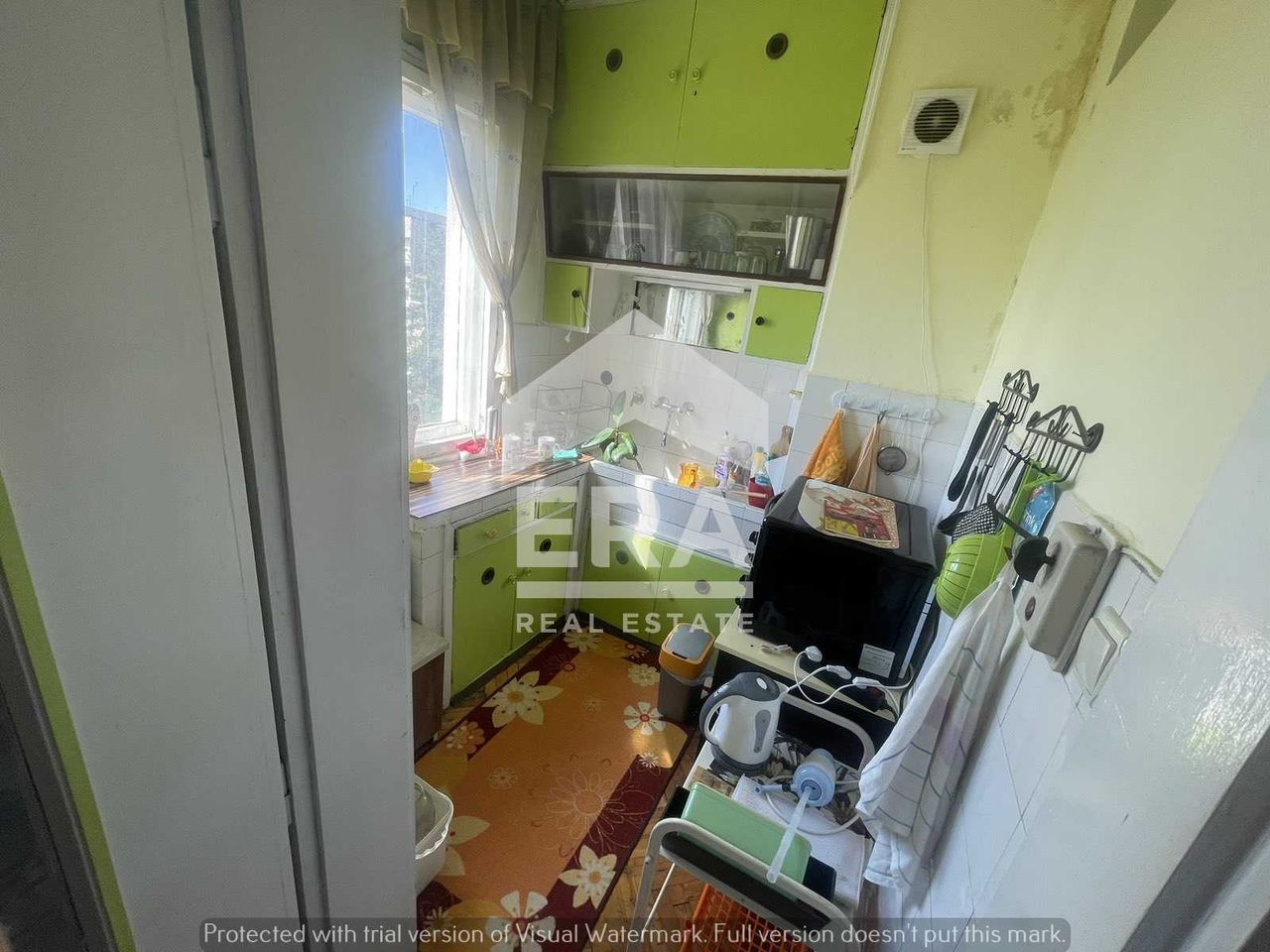 Продава се Тристаен апартамент в Русе, Център - 73 кв.м за 1946 €/кв.м - Снимка #2