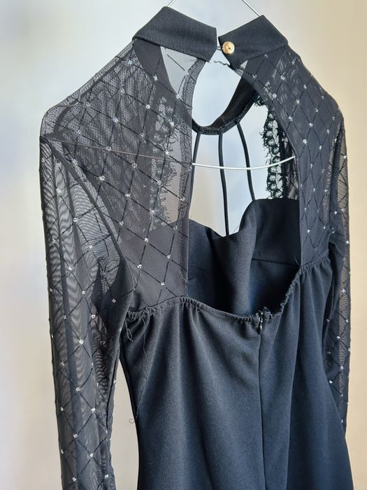 Официална черна къса рокля по тялото