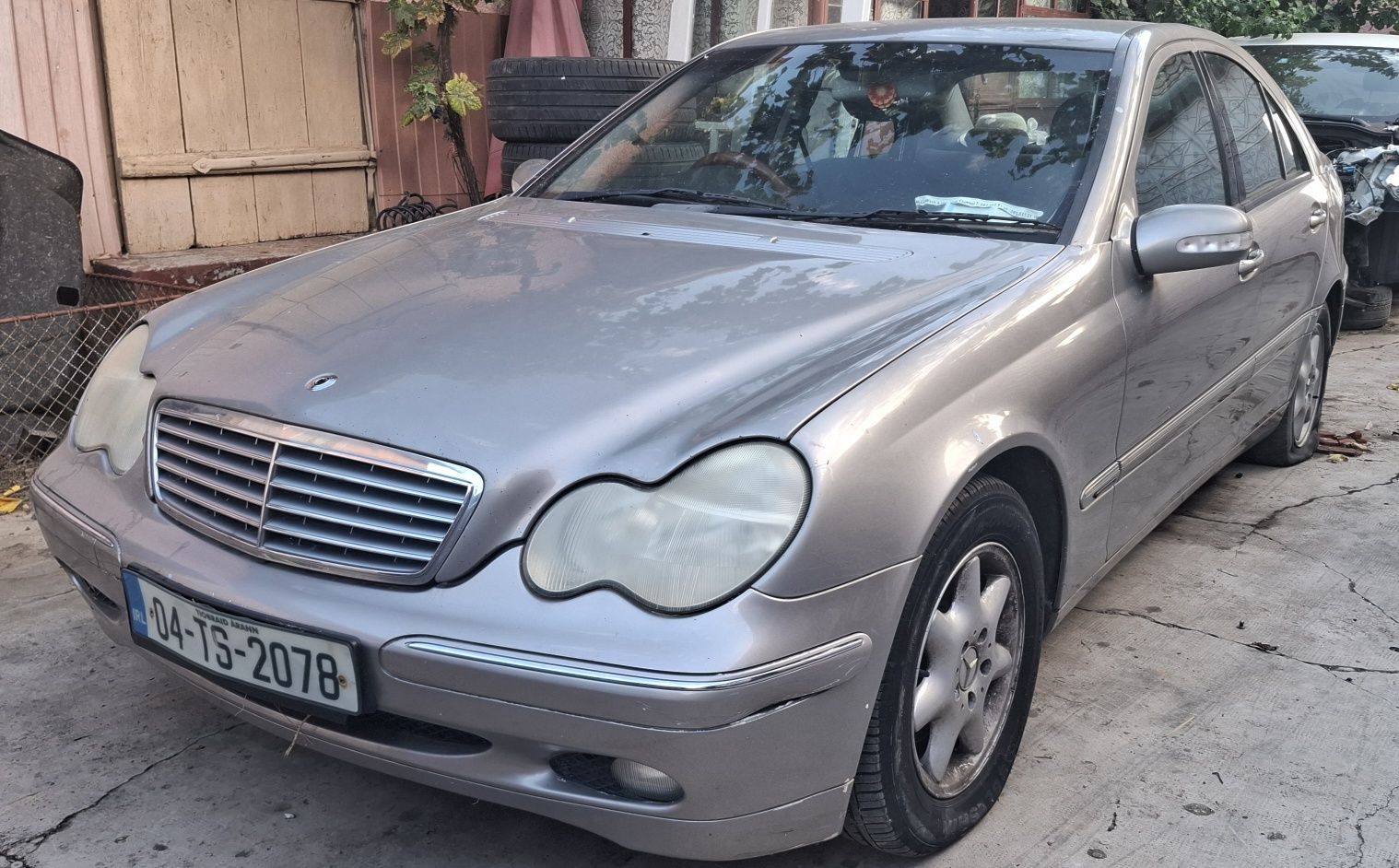 Dezmembrez mercedes c class  2.2 diesel  w203 2005