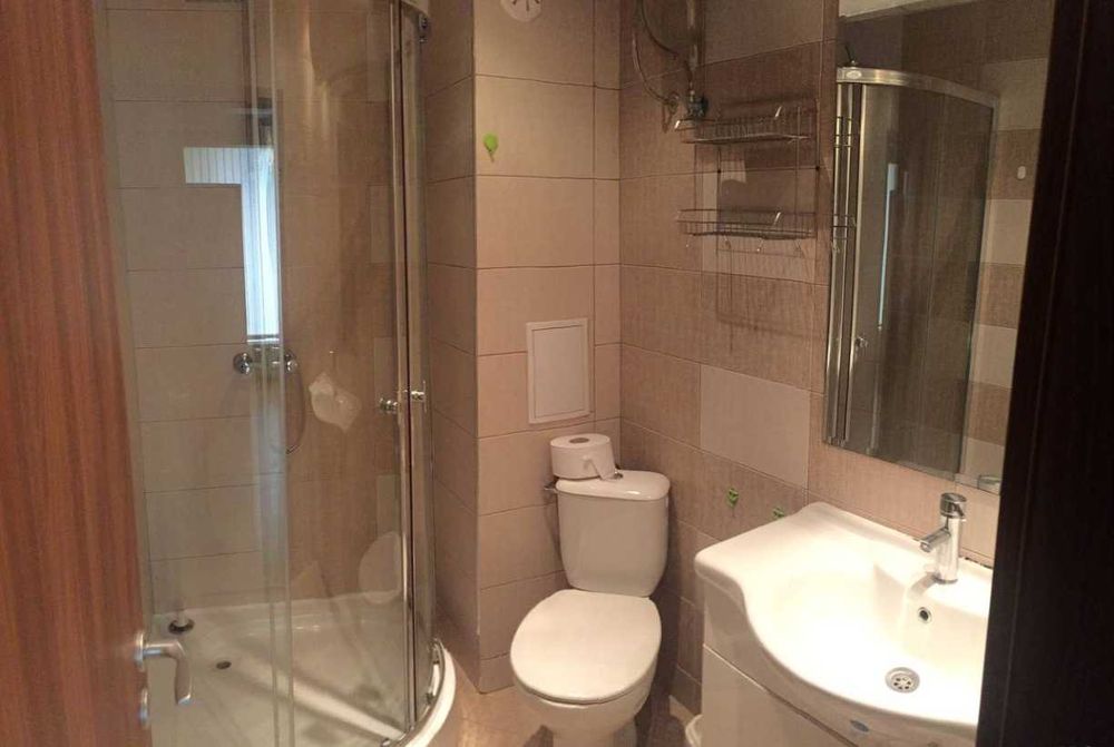 Дава се под наем Двустаен апартамент в Бургас, Славейков - 65 кв.м за 382.5 € - Снимка #3