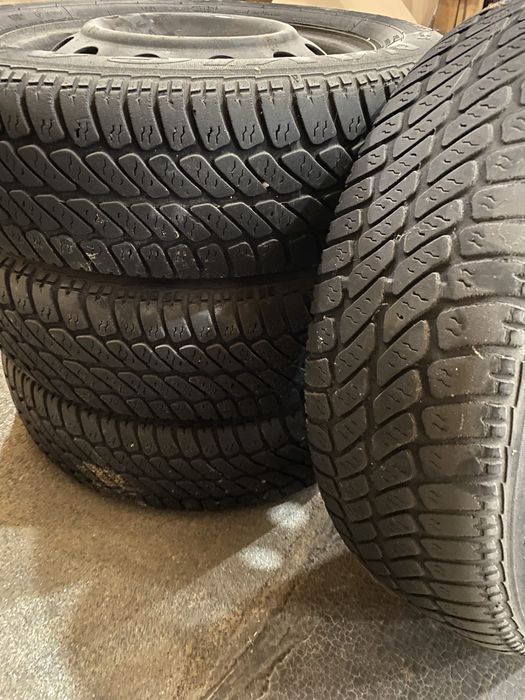 155 70 r13 all season navigator