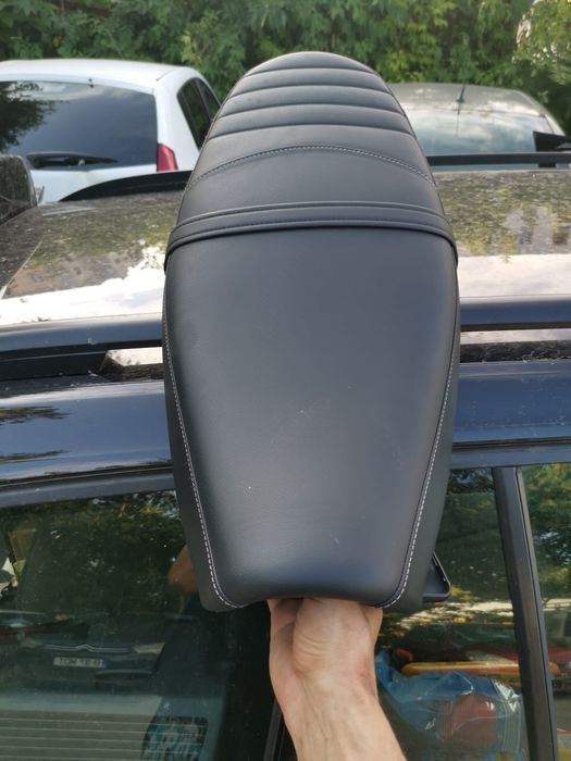 Șa originală Triumph – stare nouă