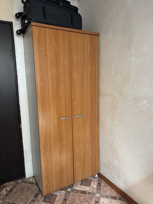 Шкаф ( в отличном состоянии)