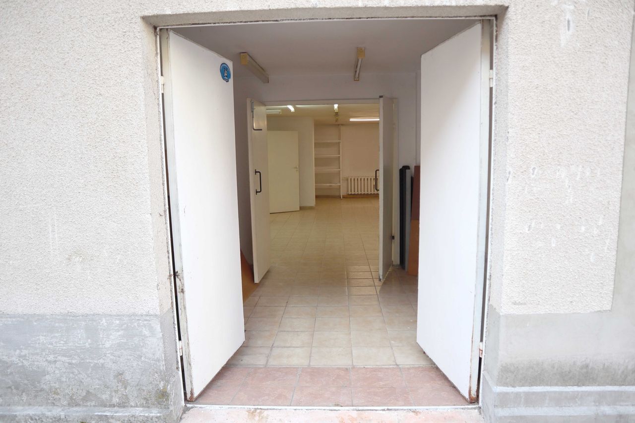 Продава се Ателие в София, Борово - 192 кв.м за 1105 €/кв.м - Снимка #7