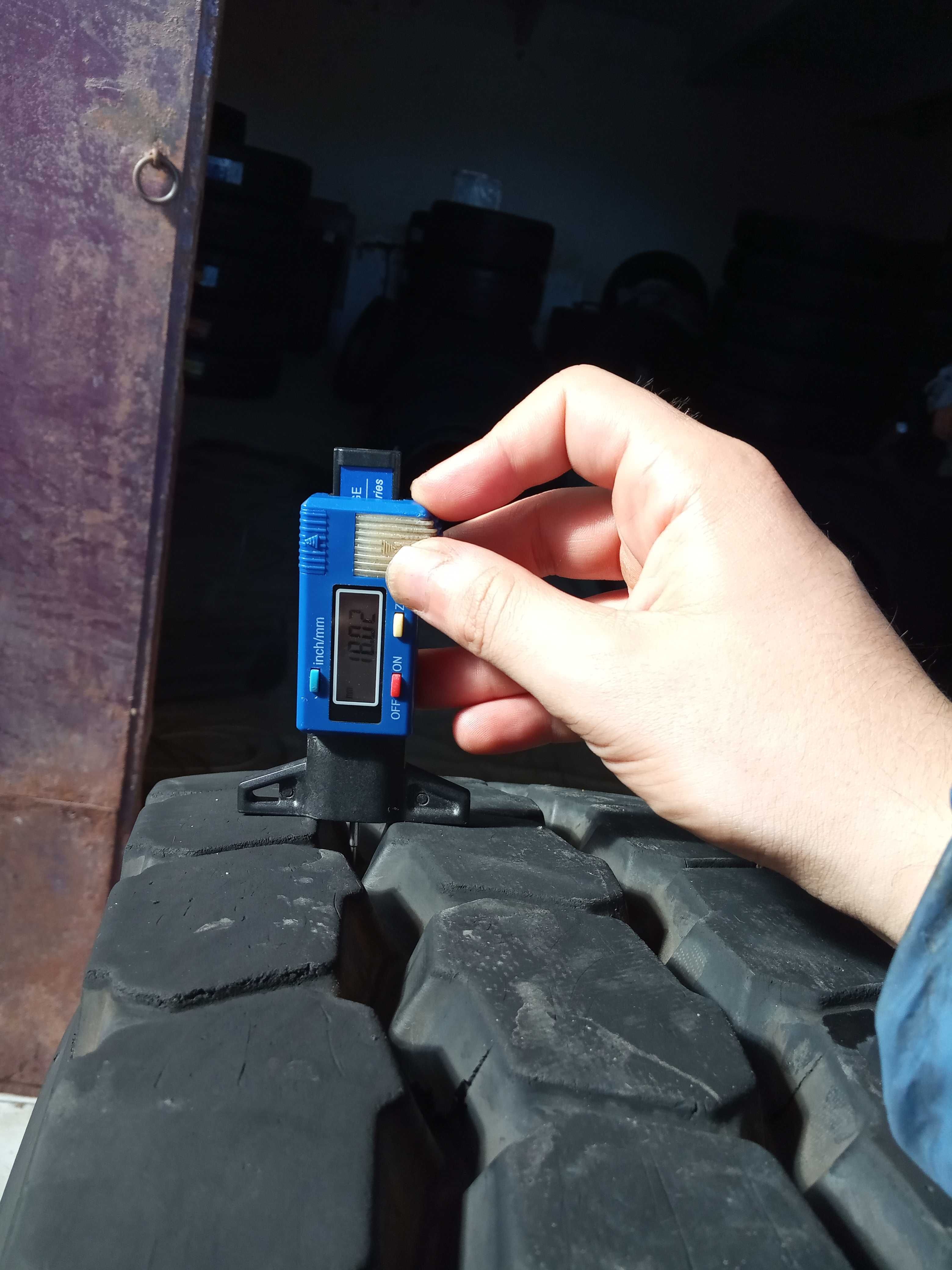 2 Тежкотоварни гуми 12R22.5 Continental Construction HSC1 152/148K M+S