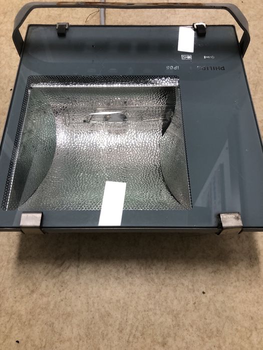 Proiectoare pentru nocturna cu becuri Philips