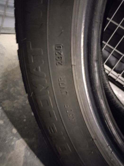 Vând anvelope iarna 205 55 R16