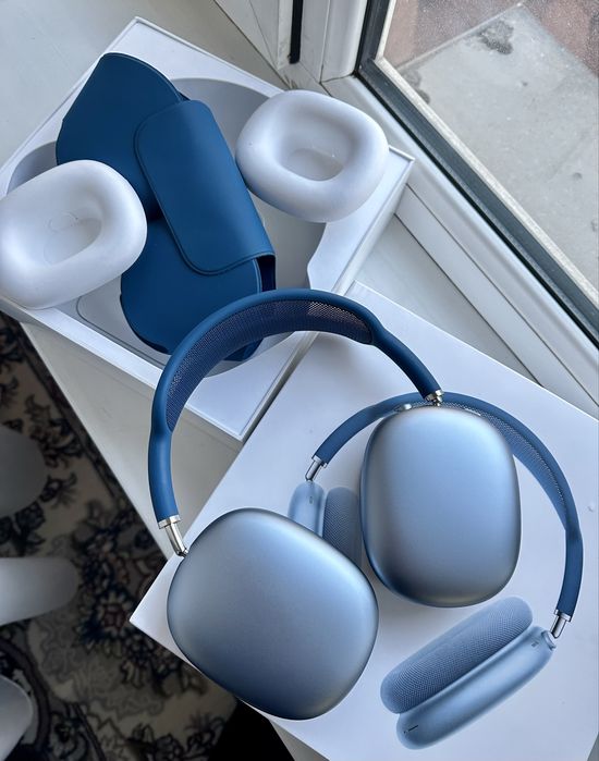 AirPods Max Sky Blue