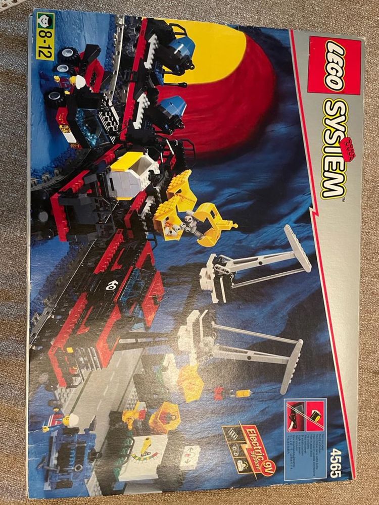 Lego 4565: Freight and Crane Railway