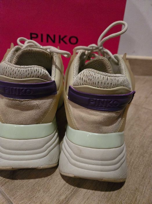 Спортни обувки Pinko