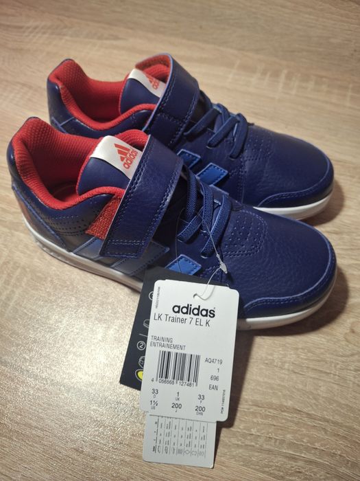 Маратонки adidas 33 номер