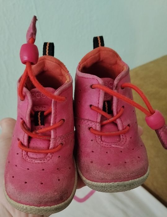 Обувки за прохождане