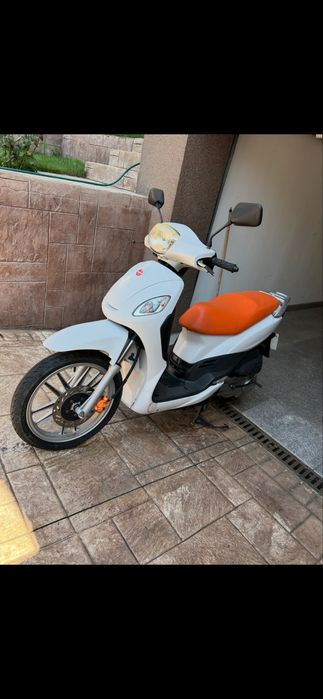 Scuter 125cc cat B
