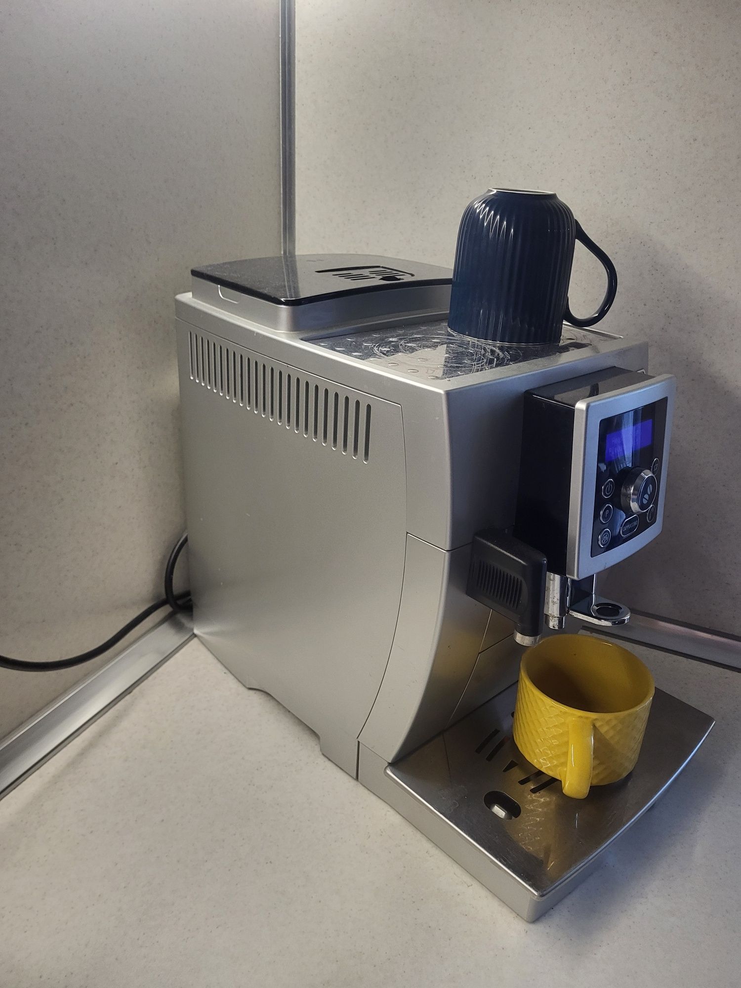 Кафе автомати Delonghi