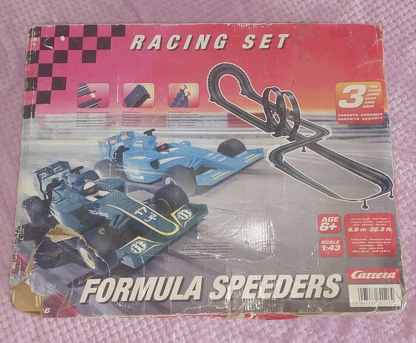 Pista curse mașini raliu