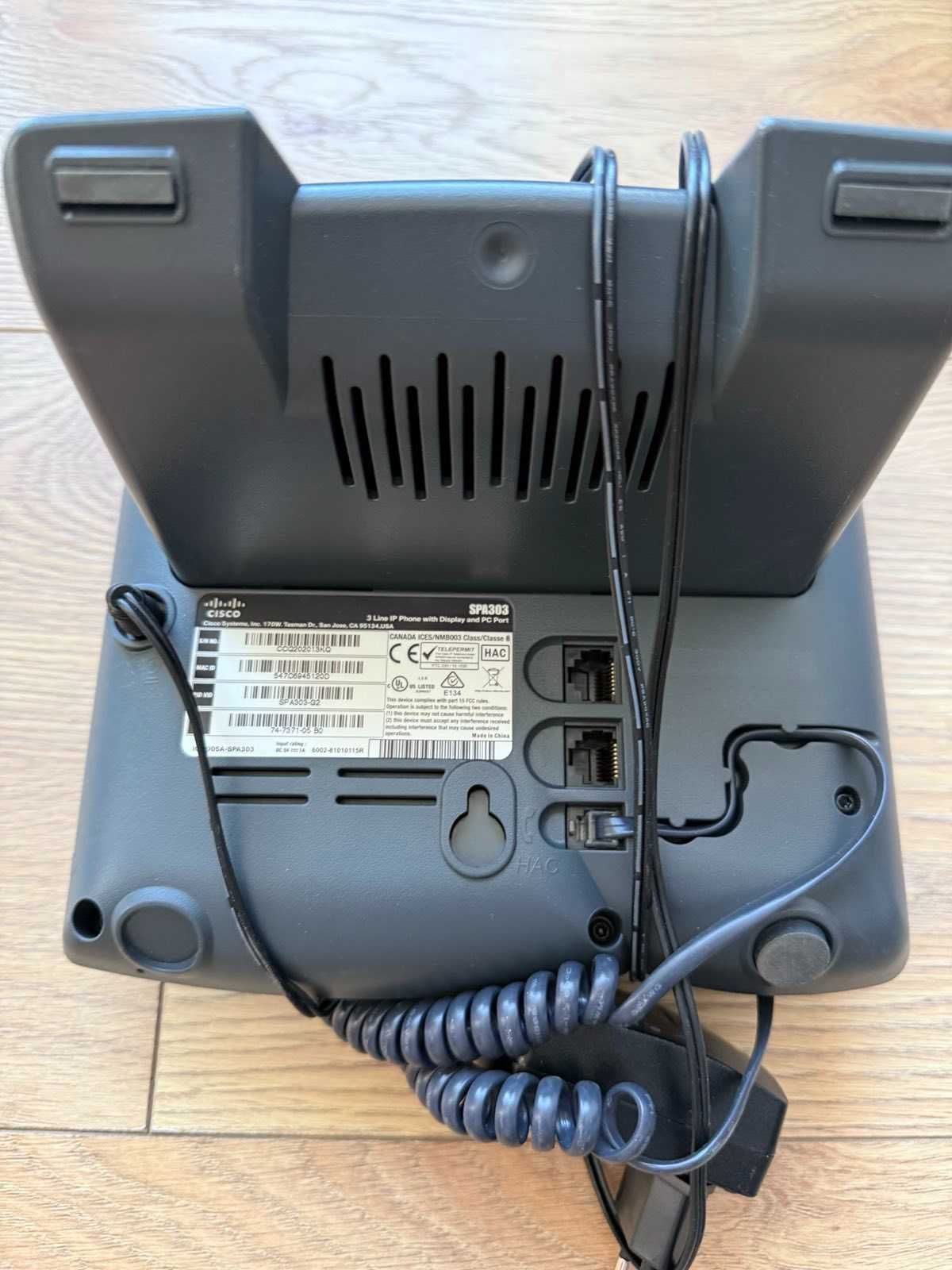 IP телефони Cisco IP Phone SPA 303
