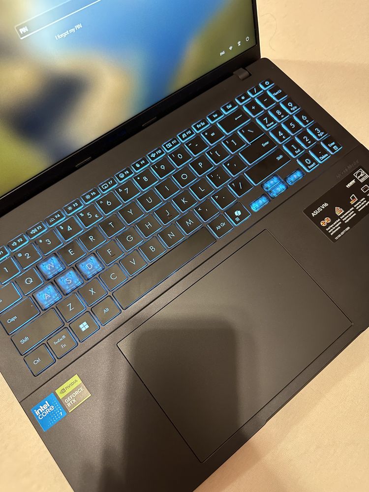 Лаптоп Asus V16 Intel Core7 Nvidia GeForce RTX 4050