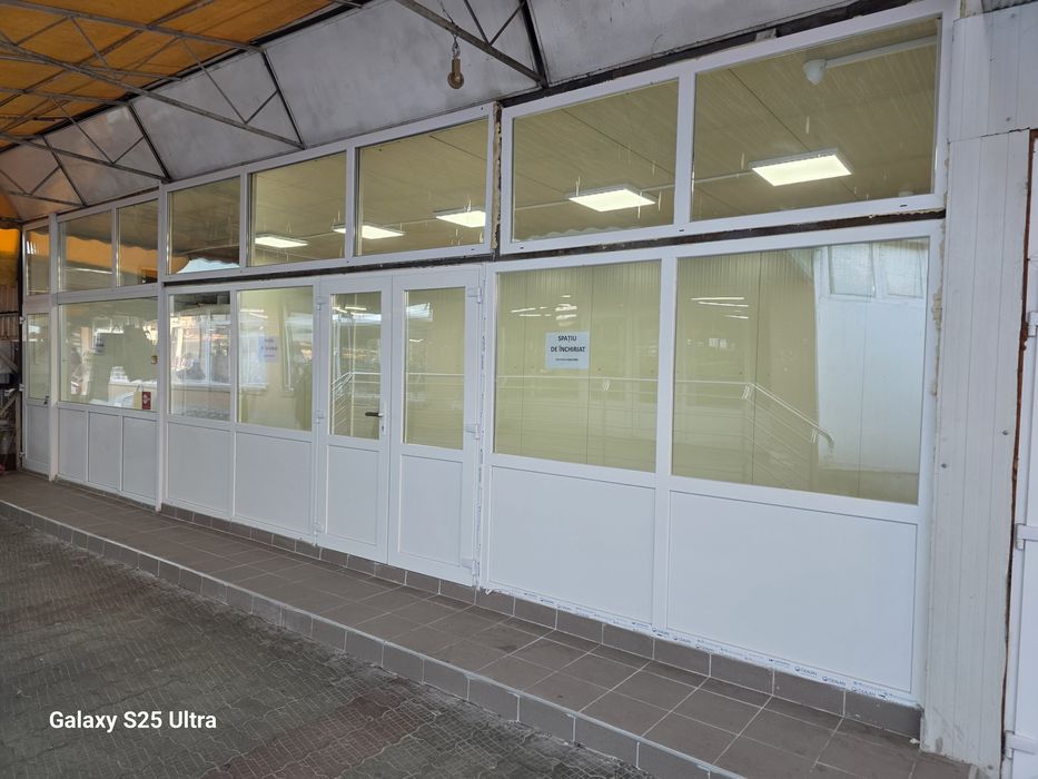 Inchiriez sau vand spatiu zona Piata 1 Mai