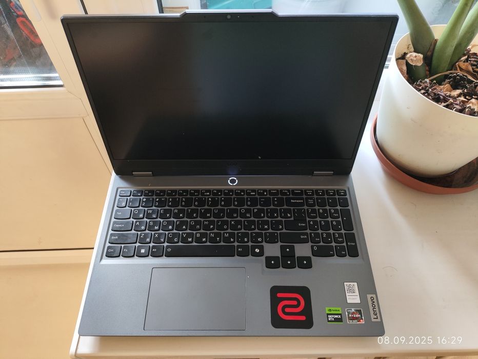 Ноутбук lenovo LOQ