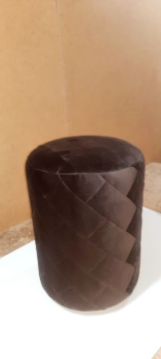 Продам пуфики. Новые.