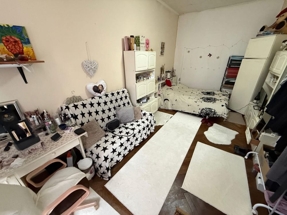 Ofer spre Vanzare Casa zona Piata Mare Curte Comuna Str Iuliu Maniu