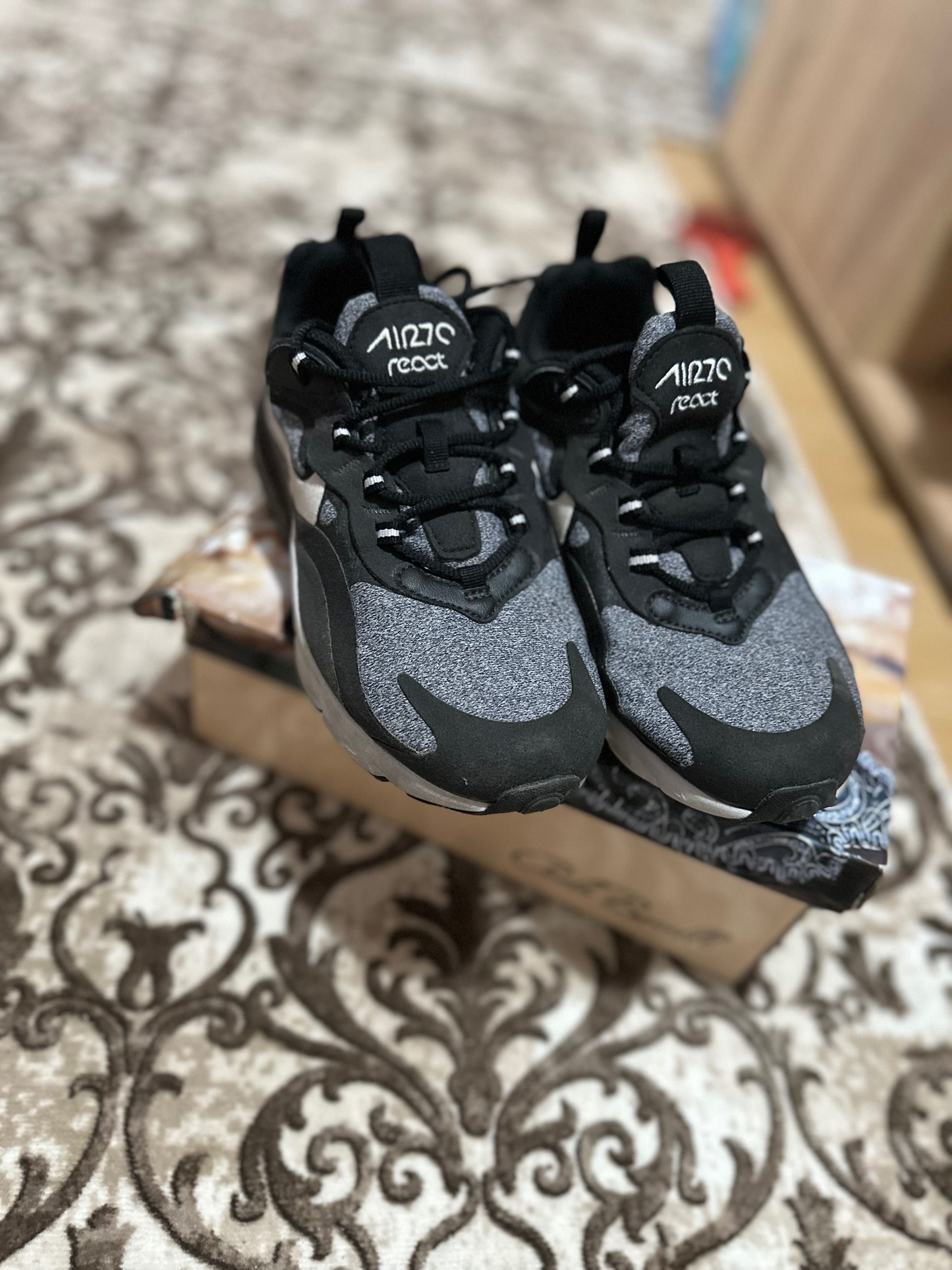 Nike Air Max 270