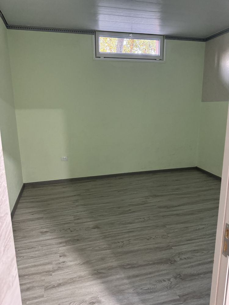 Офись  450$ / хостел кунлик 500 сум
