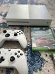 Vand xbox one impecabil