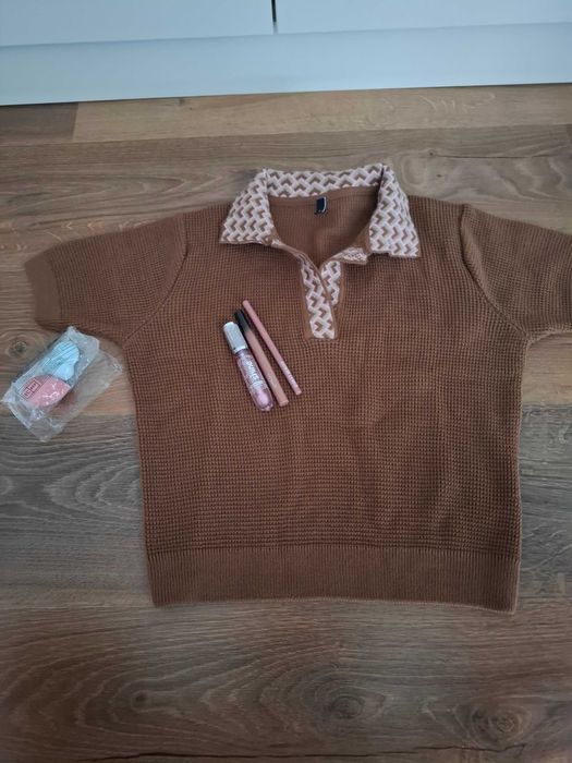 Tricou tricot mărimea S ,ruj+ creion ,gloss buze toate noi