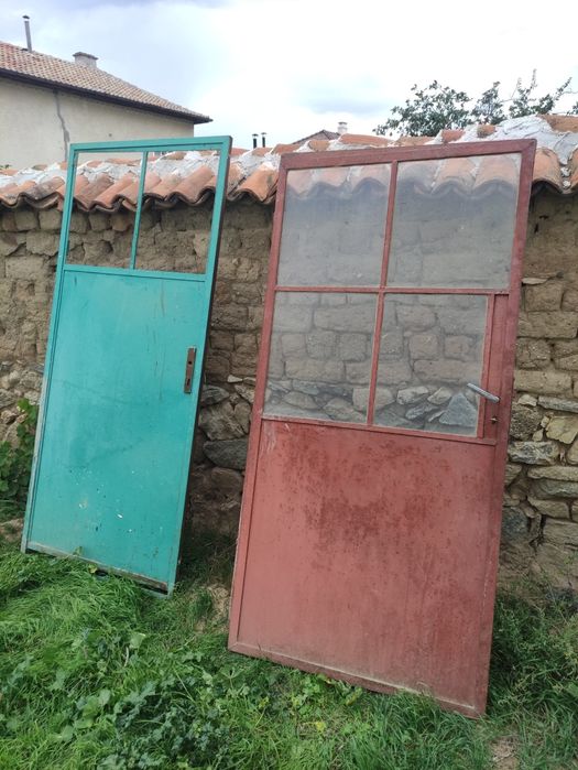 Метални Врати / Желязна Дограма