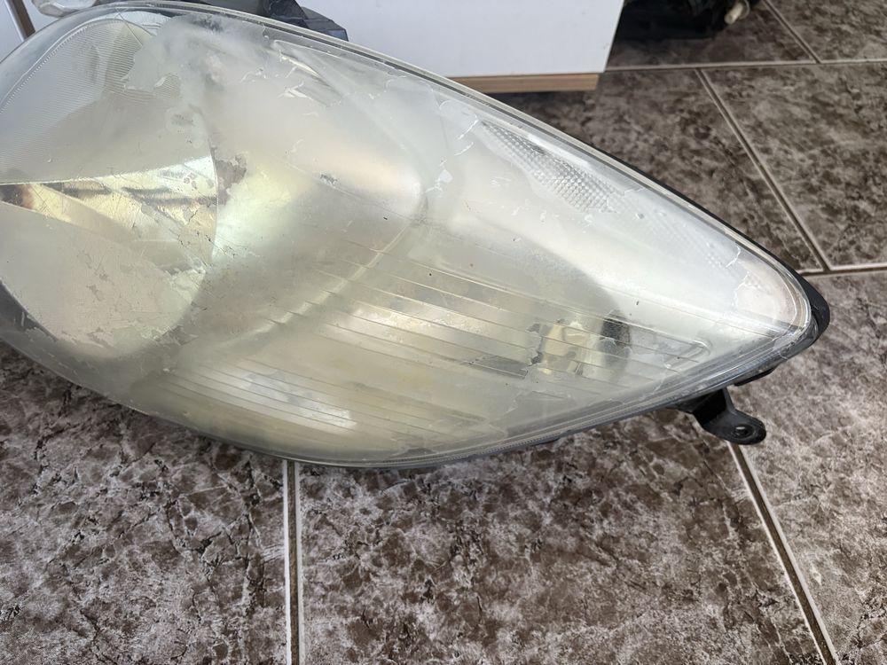 Ля и десен фар за Тойота Ярис / Toyota Yaris 2006 - 2011