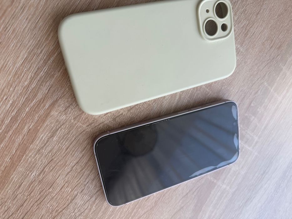 Телефон iPhone 14