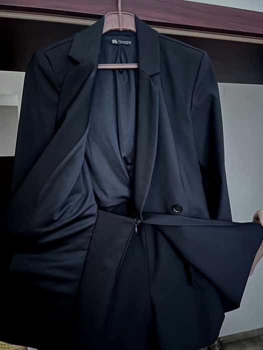 Sacou negru femei cu pantaloni scurti cusuti 36 S Zara